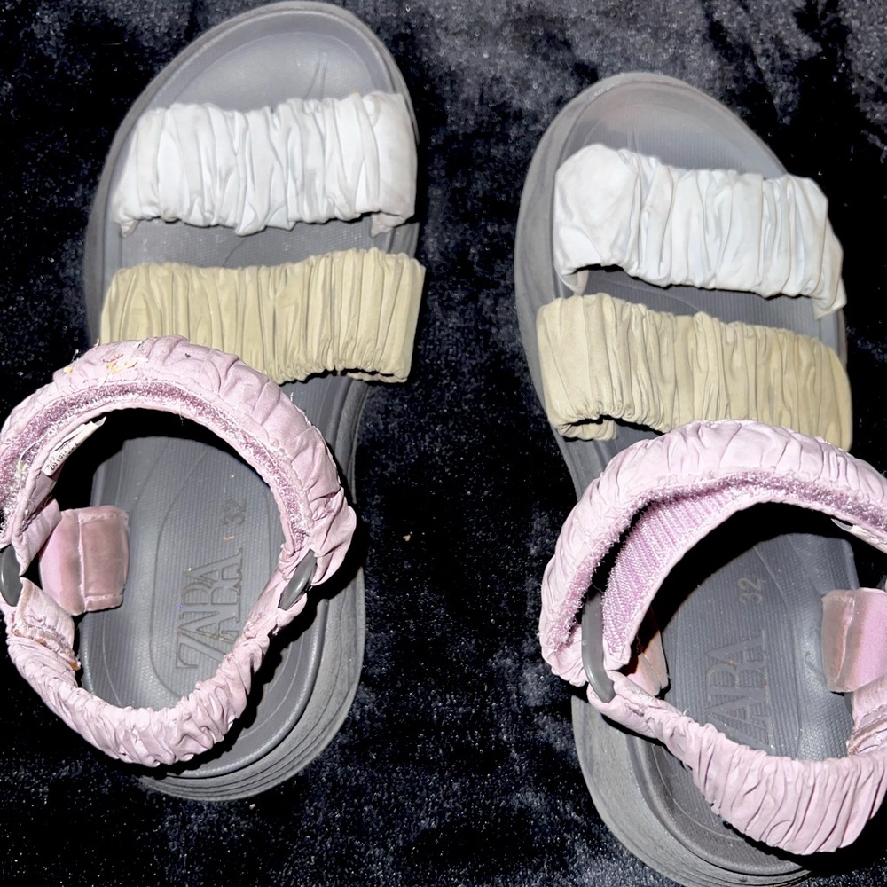 Zara Sandals Girls  size 13 (32)